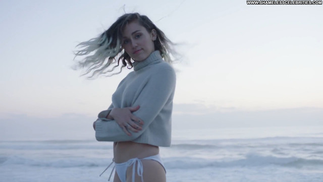 Miley Cyrus No Source Actress American Sexy Singer Beautiful Babe Miley Cyrus No Source Actress American Sexy Singer Beautiful Babe