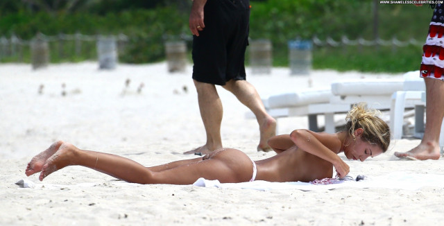 Sierra Skye The Beach Babe Toples Topless Model Posing Hot Famous