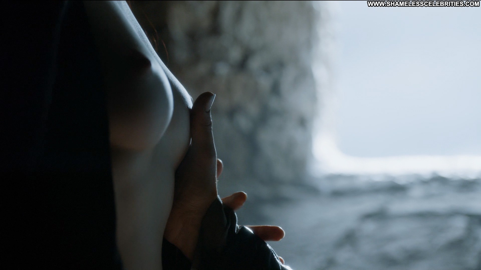 Emilia Clarke Carice Van Houten Game Of Thrones Celebrity Posing Hot Nude Topless Hot Boobs