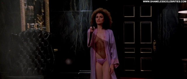 Mary elizabeth mastrantonio bikini