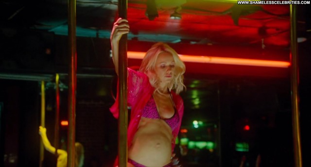 Naomi Watts St Vincent Pregnant Posing Hot Celebrity Sexy Stripper