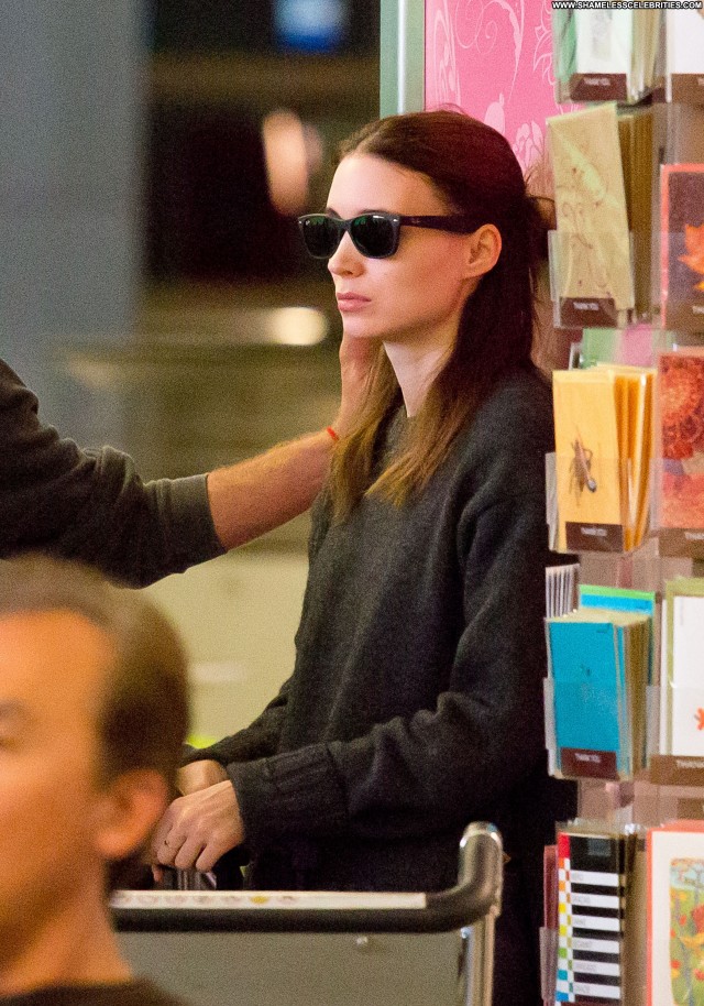 Rooney Mara Lax Airport Lax Airport High Resolution Babe