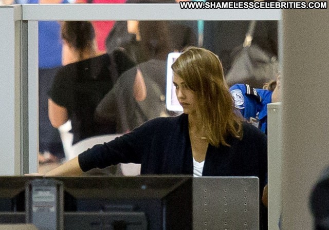 Jessica Alba Lax Airport High Resolution Beautiful Celebrity Lax