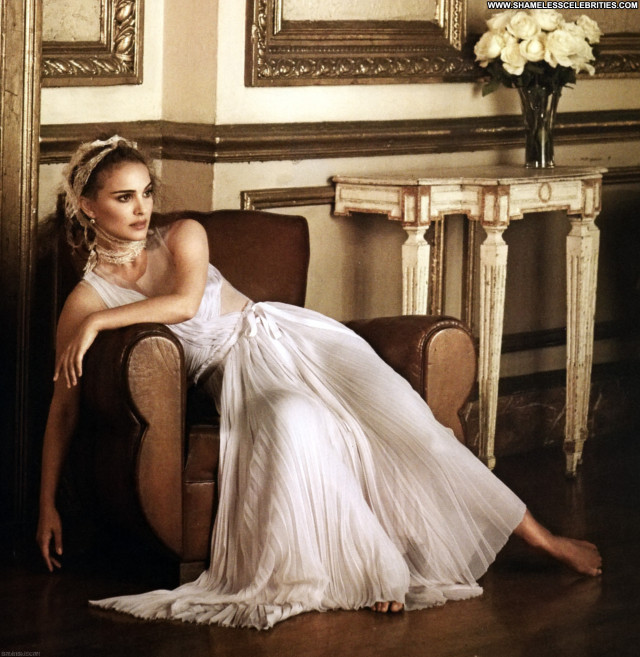 Natalie Portman Magazine Beautiful Celebrity Babe Magazine Posing Hot