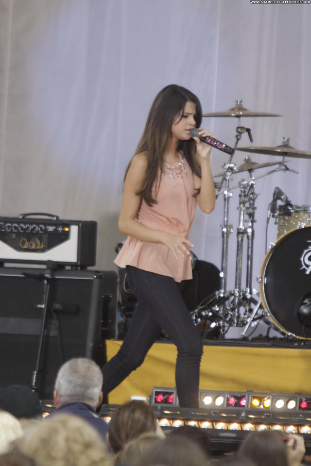 Selena Gomez Good Morning America Celebrity Posing Hot Babe Beautiful Selena Gomez Good Morning America Celebrity Posing Hot Babe Beautiful