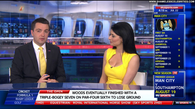 Natalie Sawyer Hd Babe Posing Hot Celebrity Beautiful Cleavage Female