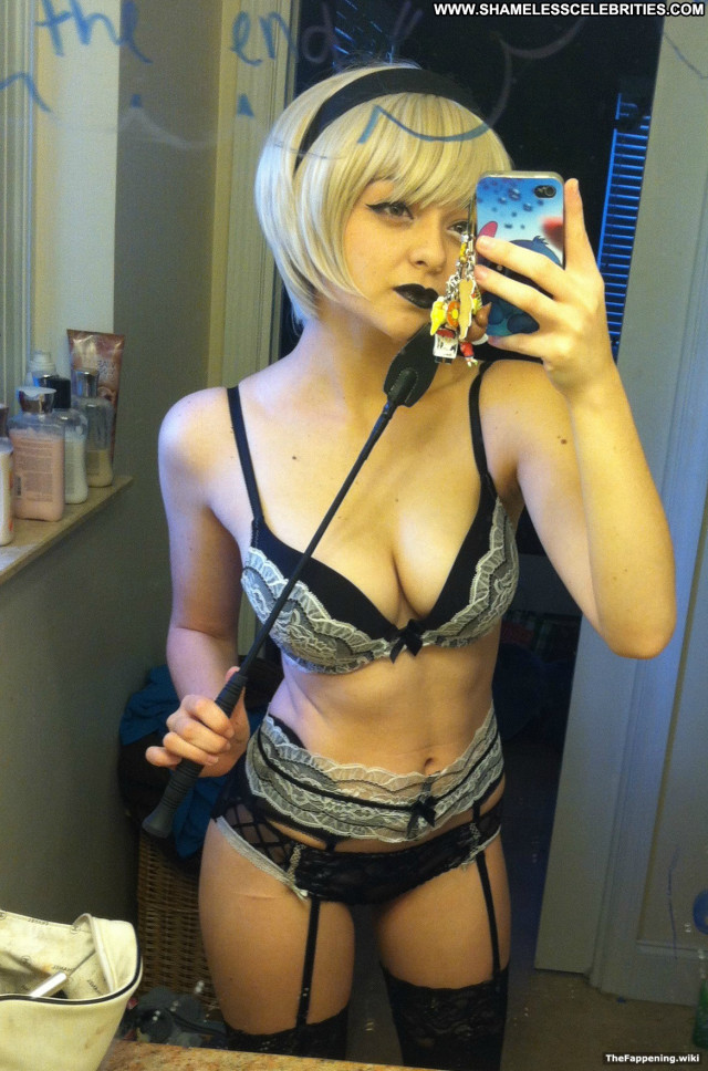 Celebrities Nude Celebrities Hot Sexy Famous Nude Celebrity Posing