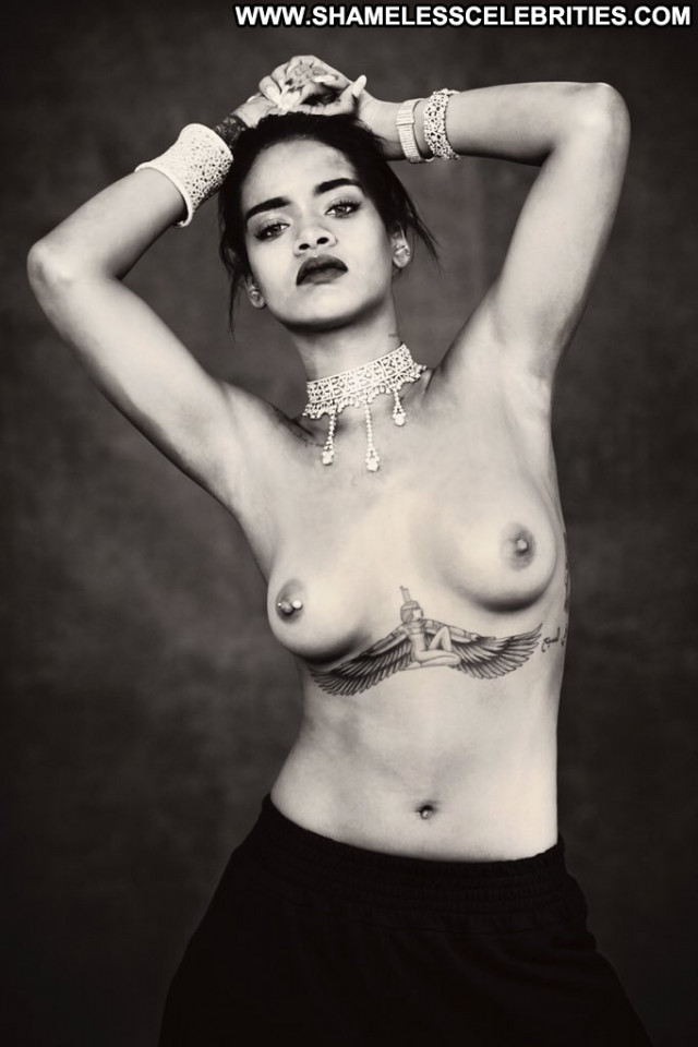 Rihanna No Source Nude Babe Beautiful Sex Posing Hot Celebrity Bum