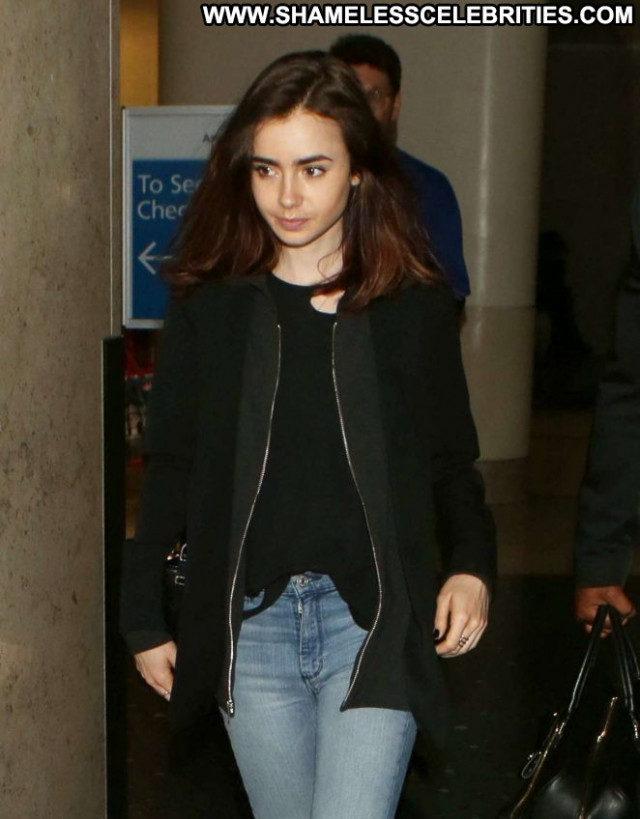 Lily Collins Lax Airport Celebrity Beautiful Los Angeles Angel