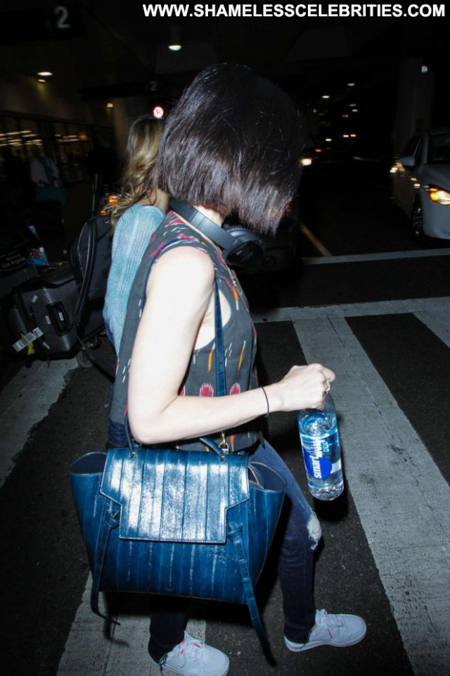 Lucy Hale Lax Airport Beautiful Los Angeles Posing Hot Paparazzi Babe