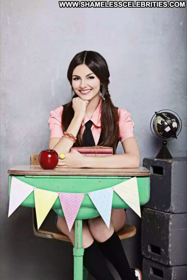 Victoria Justice No Source School Beautiful Posing Hot Babe Celebrity