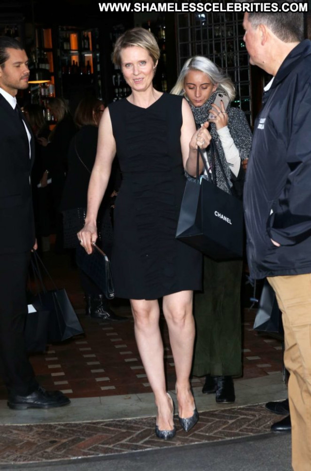 Cynthia Nixon The Tribe  Babe Posing Hot Celebrity Paparazzi Nyc