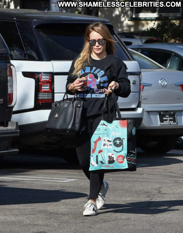 Hilary Duff Studio City Celebrity Babe Beautiful Shopping Paparazzi
