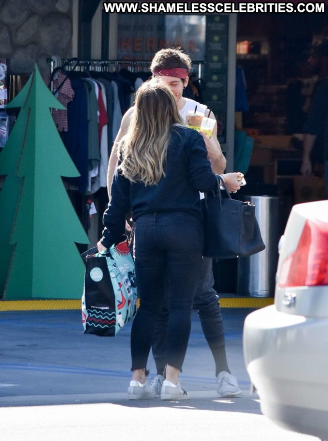 Hilary Duff Studio City Celebrity Shopping Posing Hot Babe Paparazzi