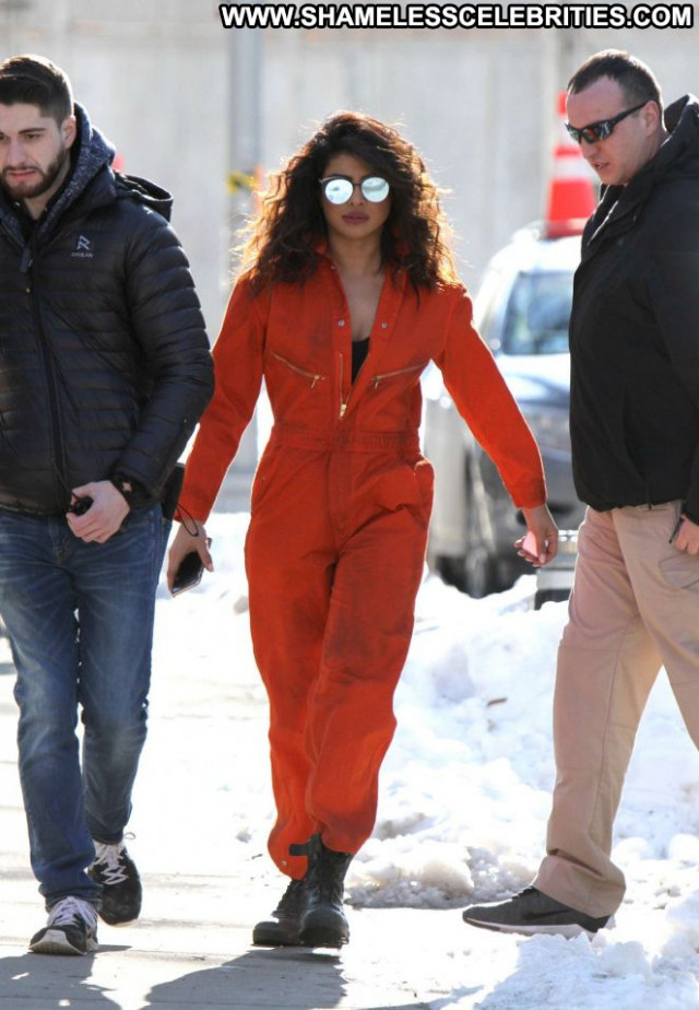 Priyanka Chopra No Source Celebrity Posing Hot Babe Paparazzi Nyc