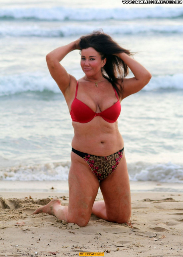 Lisa Appleton No Source Babe Nipple Slip Posing Hot Beach Beautiful