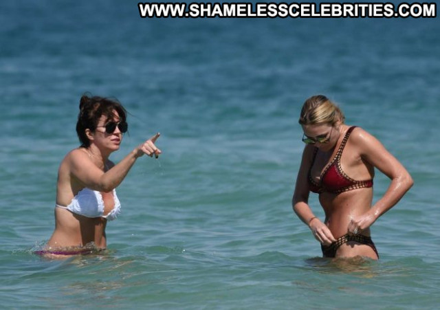 Sheree Murphy The Beach Babe Posing Hot Beautiful Paparazzi Beach