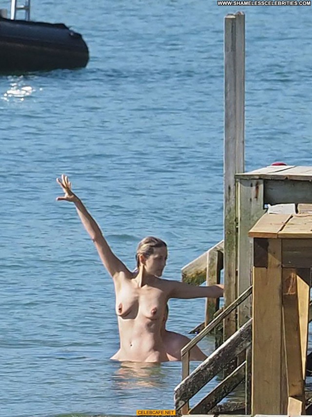 Marion Cotillard The Oc Beautiful Ocean Babe Posing Hot Celebrity Nude
