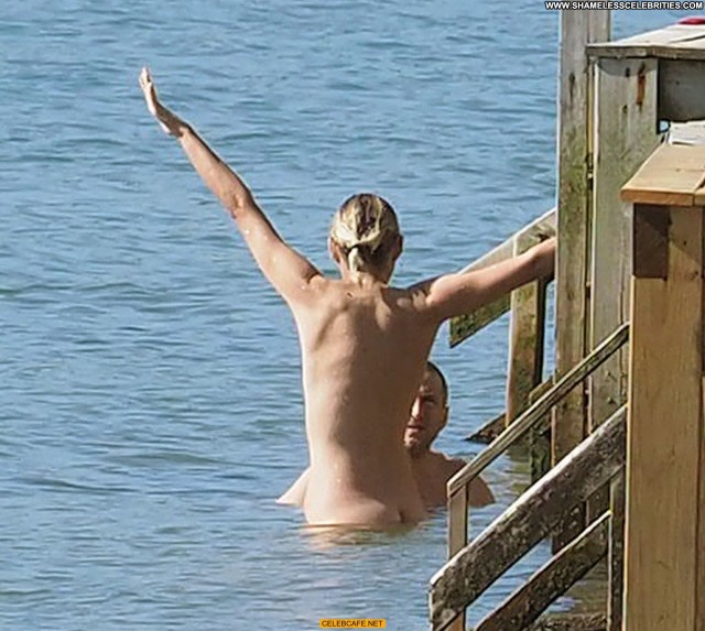 Marion Cotillard The Oc Babe Posing Hot Beautiful Ocean Celebrity Nude