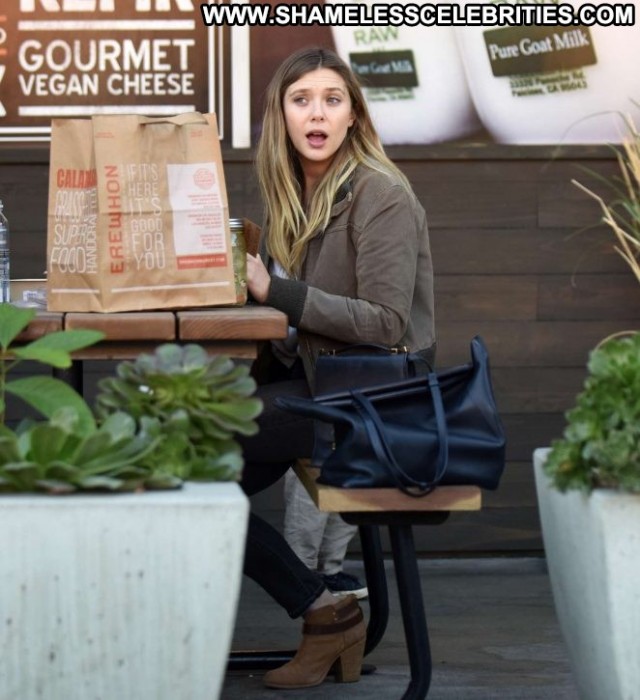 Elizabeth Olsen Los Angeles Natural Babe Posing Hot Los Angeles