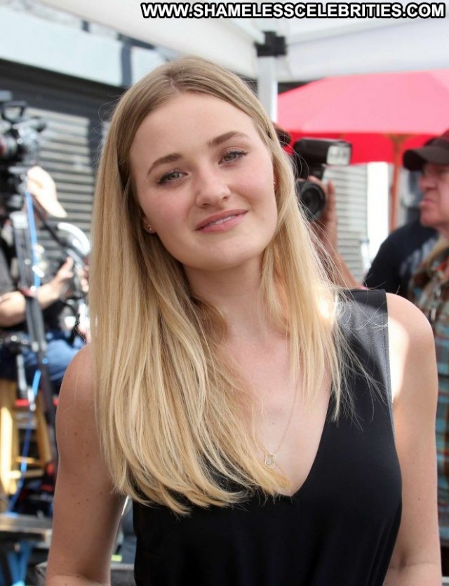 Amanda Aj Michalka Hollywood Walk Of Fame Posing Hot Babe Hollywood