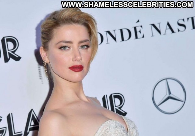 Amber Heard Glamour Women Glamour Nyc Awards Posing Hot Babe
