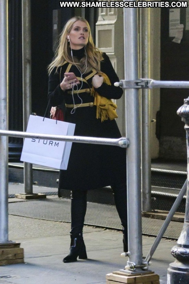 Kitty Spencer New York Beautiful Paparazzi Posing Hot New York