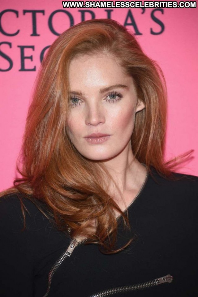 Alexina Graham New York Babe Paparazzi Posing Hot Party New York