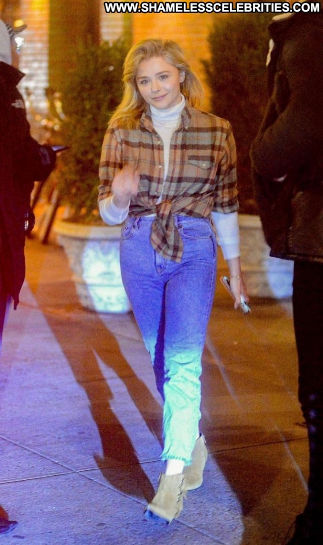 Chloe Moretz New York Celebrity Paparazzi Beautiful New York Posing