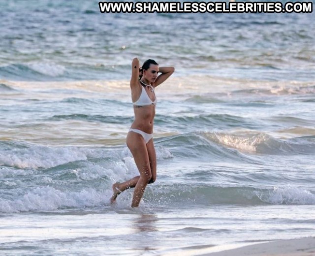 Maya Stepper The Beach Posing Hot Beautiful Paparazzi Celebrity Babe