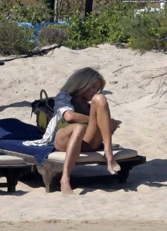 Victoria Silvstedt The Beach Beautiful Big Tits Videos Legs Celebrity