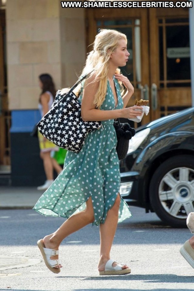 Lottie Moss No Source Paparazzi Celebrity Posing Hot Beautiful Babe