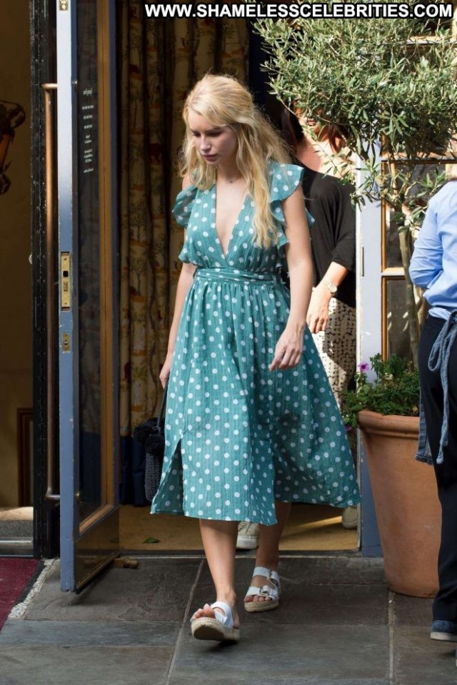 Lottie Moss No Source Celebrity Babe Posing Hot Paparazzi Beautiful