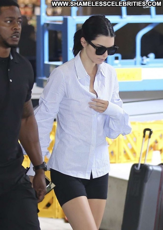 Kendall Jenner Lax Airport Paparazzi Beautiful Los Angeles Angel