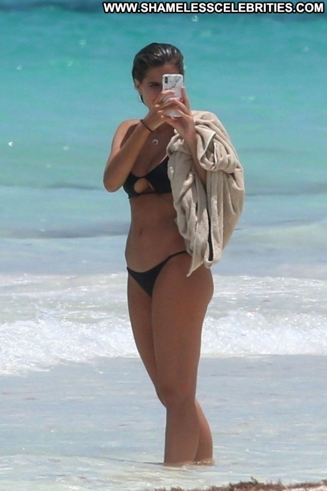 Kara Del Toro The Beach Celebrity Posing Hot Babe Beach Paparazzi