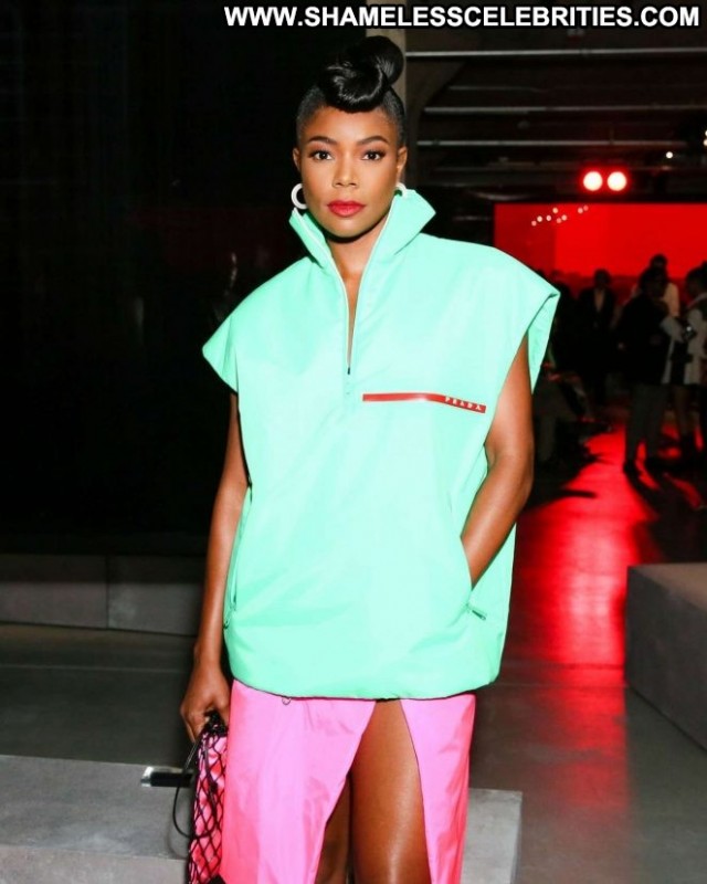 Gabrielle Union Fashion Show Fashion Celebrity Resort Beautiful