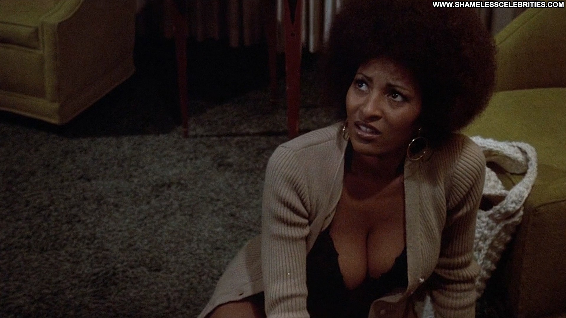 Coffy Lisa Farringer Topless Posing Hot Nude Celebrity Boobs.