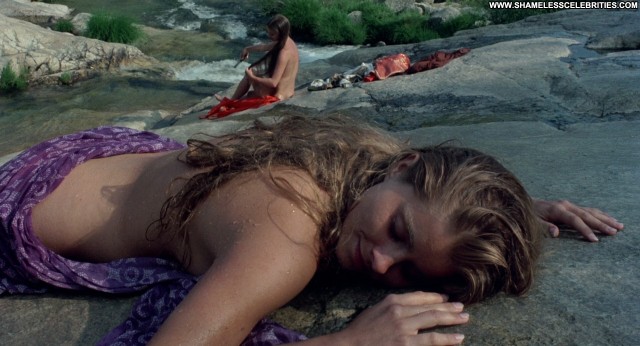 Jane seymour boobs