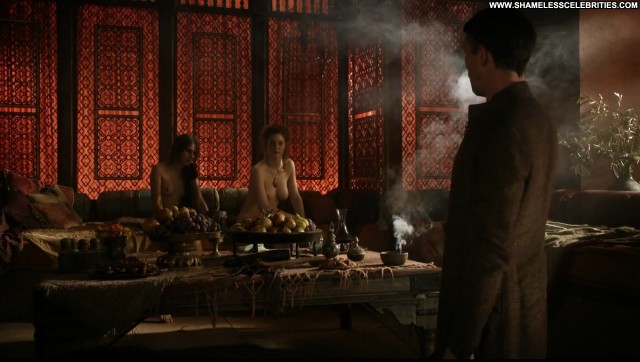 Sahara Knite Esme Bianco Game Of Thrones S01e07 Topless Nude