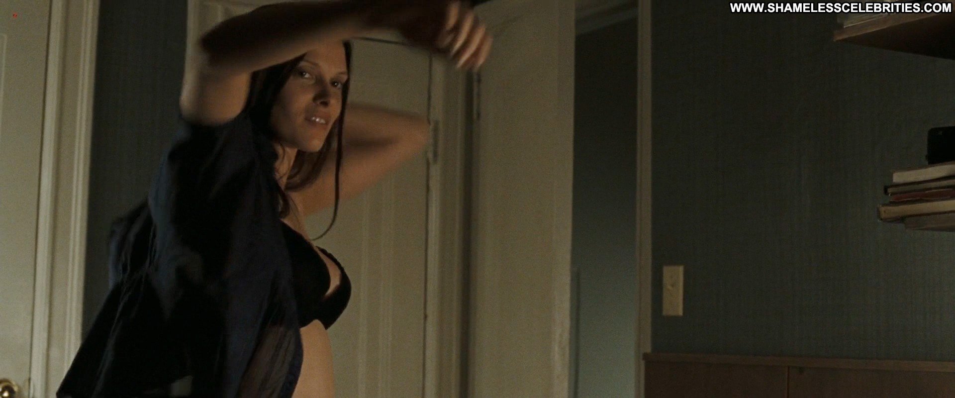 Two Lovers Vinessa Shaw Bra Celebrity Posing Hot Hot.