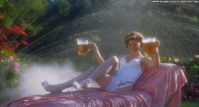 Julie Bowen Happy Gilmore Big Tits Big Tits Sexy Big Tits Hot Big