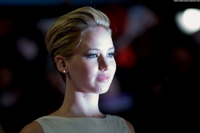 Jennifer Lawrence The Hunger Games  Celebrity High Resolution Babe