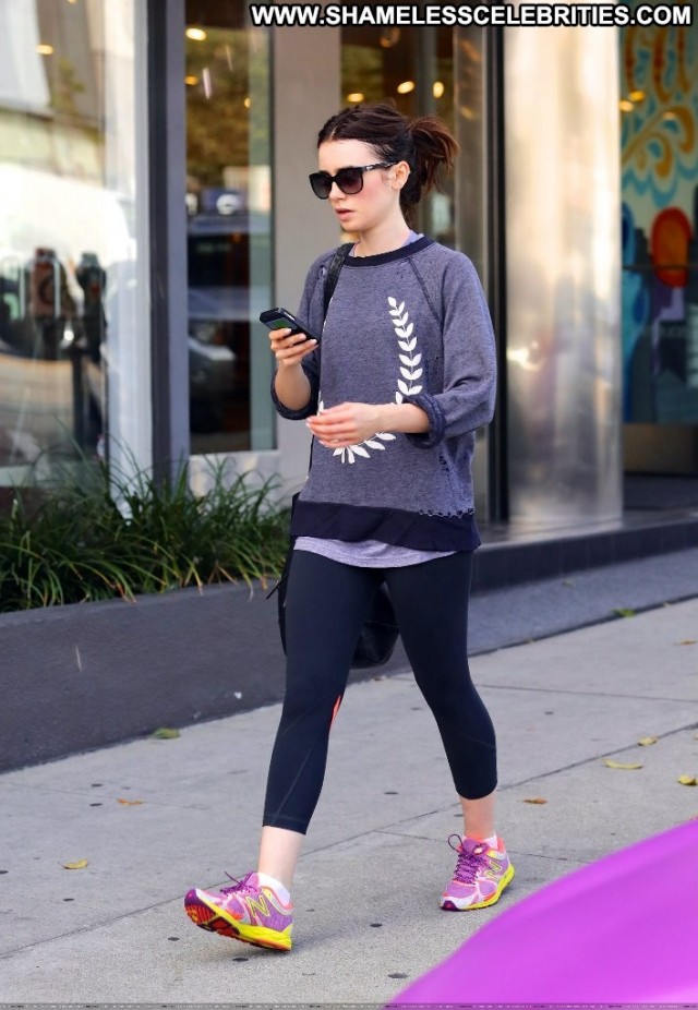 Lily Collins Gym In La High Resolution Gym Beautiful Babe Posing Hot