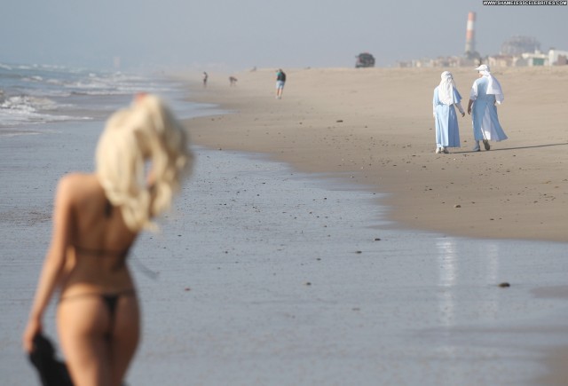 Courtney Stodden No Source Posing Hot Beach High Resolution