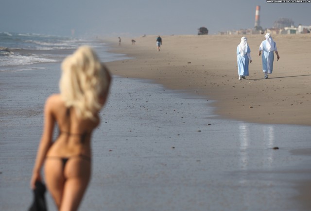 Courtney Stodden No Source  California Posing Hot High Resolution