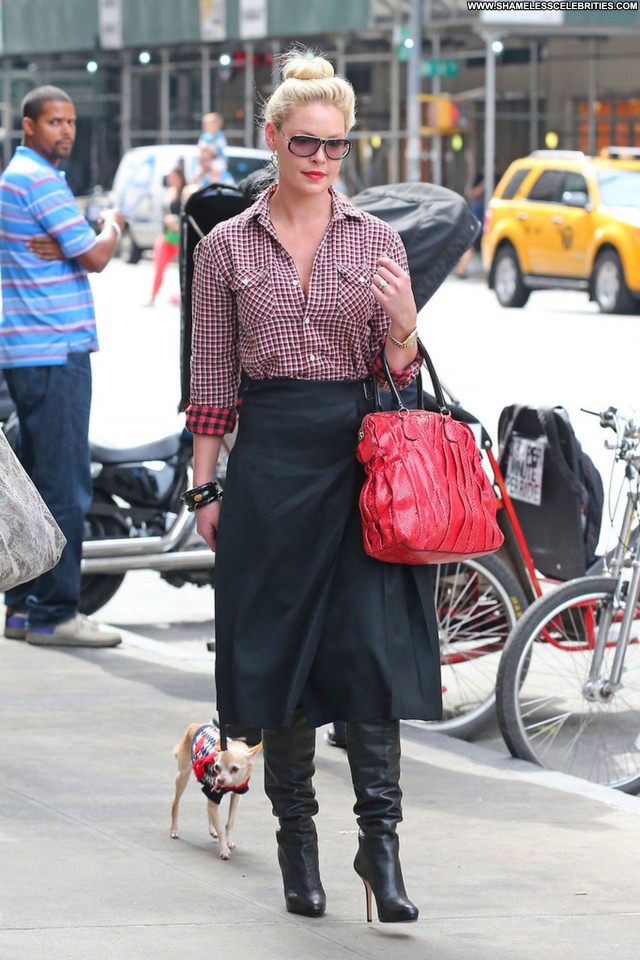 Katherine Heigl New York Posing Hot New York High Resolution Babe
