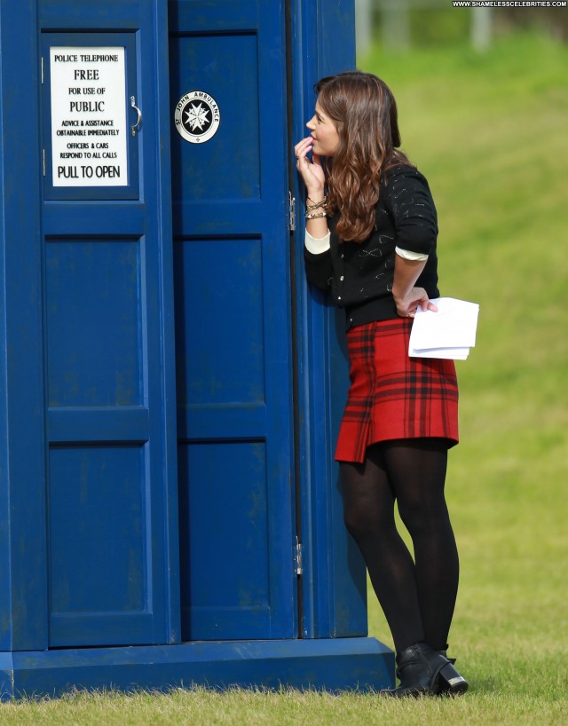 Louise Doctor Who High Resolution Posing Hot Babe Celebrity Candids
