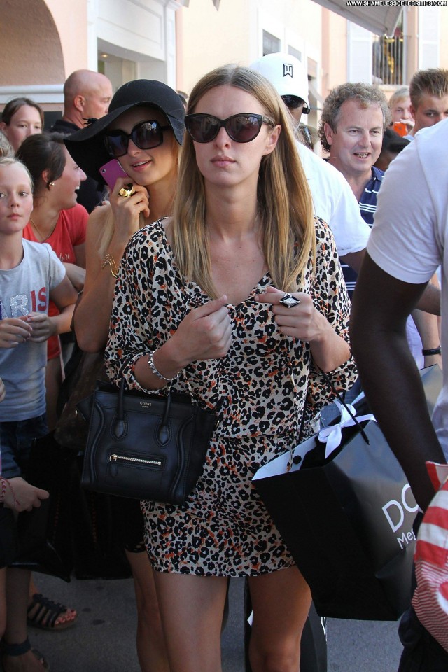 Nicky Hilton The Street Posing Hot Shopping Celebrity High Resolution