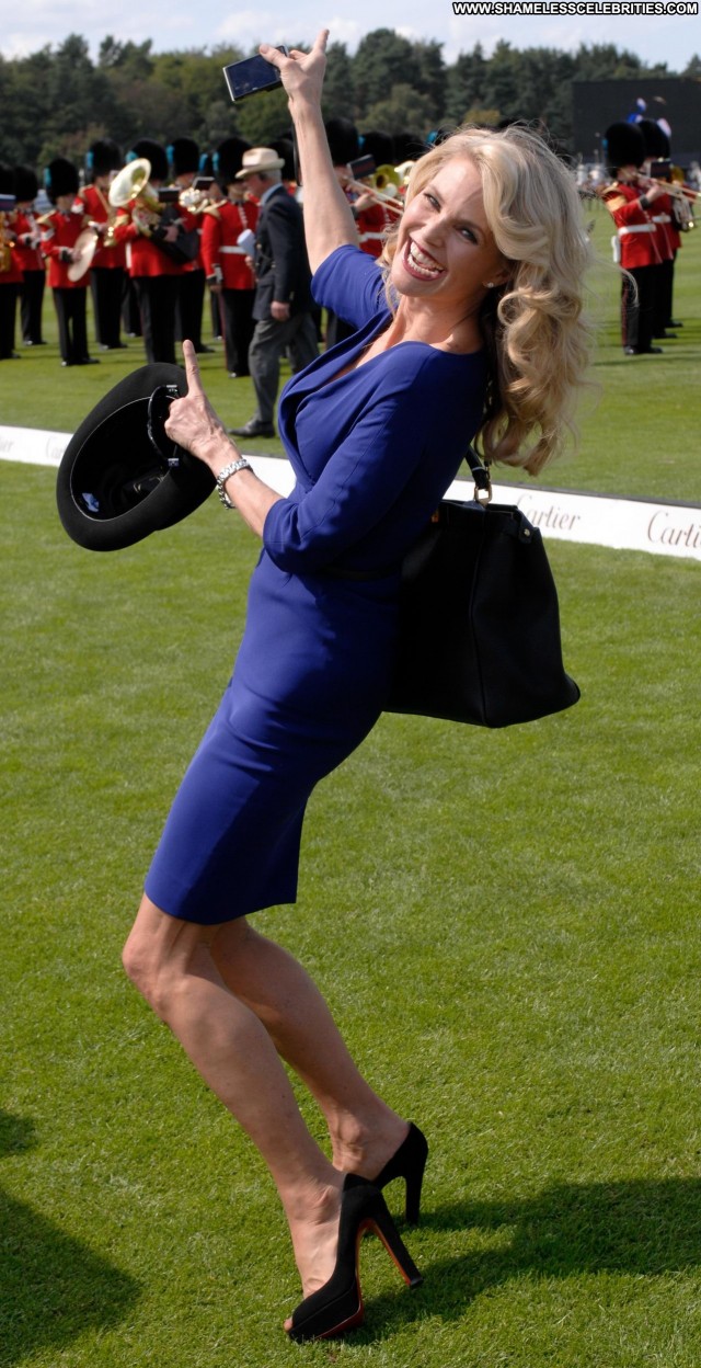 Christie Brinkley International Posing Hot High Resolution