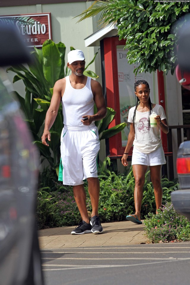 Jada Pinkett Celebrity Celebrity Hawaii Hotel High Resolution